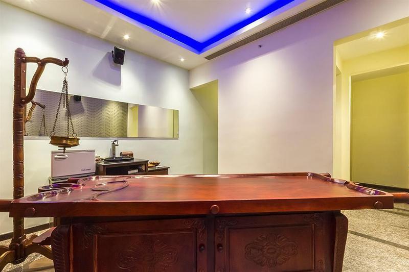 Hotel The Sunway Manor Pondicherry Esterno foto